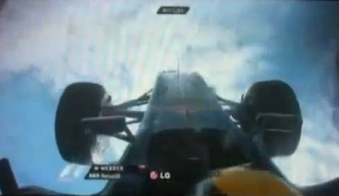 F 1'de korkunç kaza!