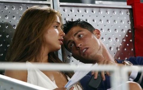 Ronaldo aşk sarhoşu!