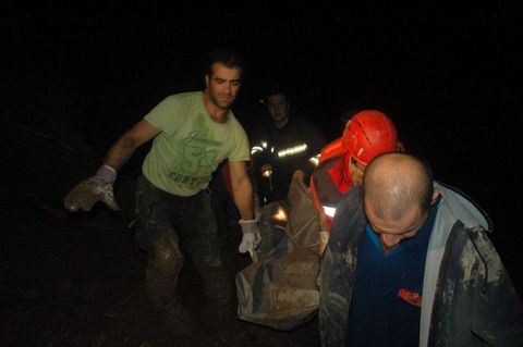 Rize'de sel can aldı