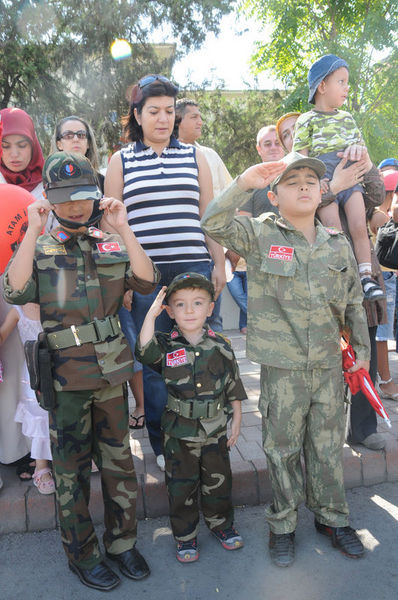 Diyarbakır'da Zafer Bayramı