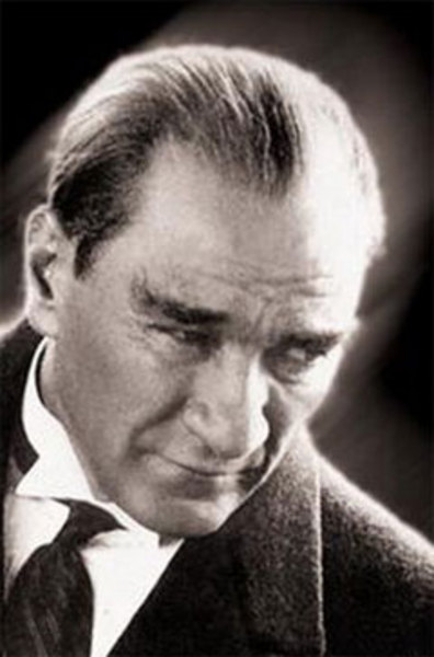 Facebook'ta Atatürk depremi