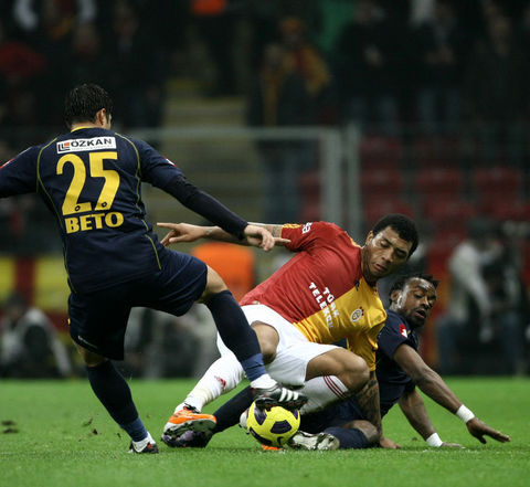 Galatasaray Bucaspor Maç özeti ve Golleri 19.02.2011 33f2535203e56e37ae3f6b0b80ad929f k Galatasaray Bucaspor Maç özeti ve Golleri 19.02.2011