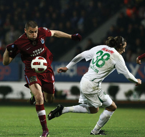 Trabzonspor Bursaspor Maç Özeti ve Golleri 17.04.2011 486087edab79fc4841d234e9f85566af k Trabzonspor Bursaspor Maç Özeti ve Golleri 17.04.2011