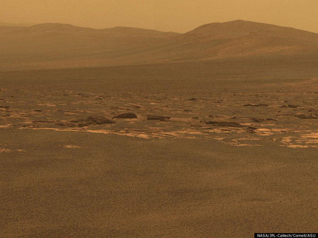 Mars'taki NASA robotu yeni keşif bölgesine ulaştı!