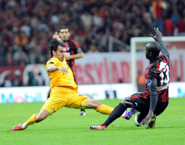 Galatasaray Gaziantepspor Maçı özeti golleri izle 26.10.2011 34599be1c088934eb3a4ff75aebebd38 k Galatasaray Gaziantepspor Maçı özeti golleri izle 26.10.2011