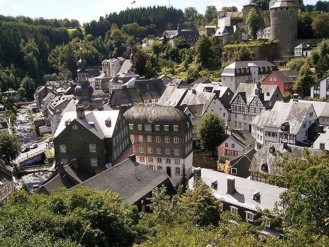 Rüya kasaba Monschau!