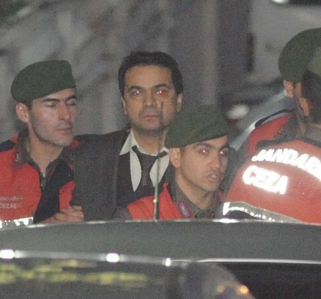 Büyük abi aramızda