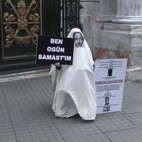 Tek  kişilik eylem polisi alarma geçirdi