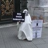 Tek  kişilik eylem polisi alarma geçirdi