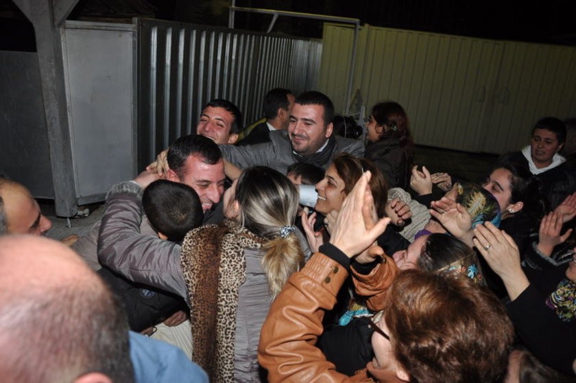 İzmir Büyükşehir Belediyesi'nde tahliye sevinci