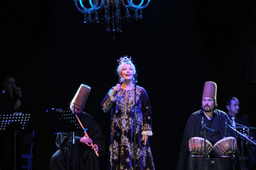 Emel Sayın