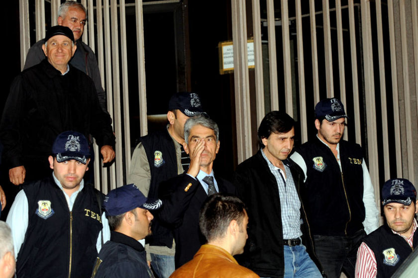 Erol Özkasnak tutuklandı