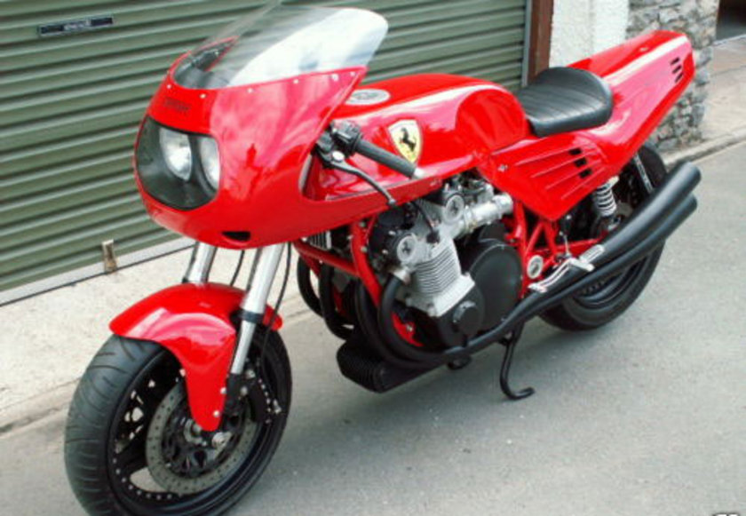 Dünyanın tek Ferrari motosi...