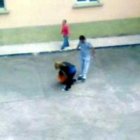 Okul bahçesinde dehşet!