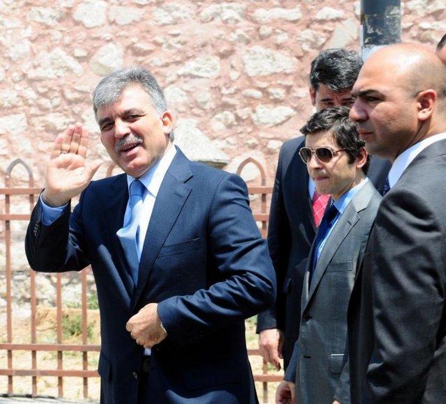 Siyasilerin Twitter karnesi