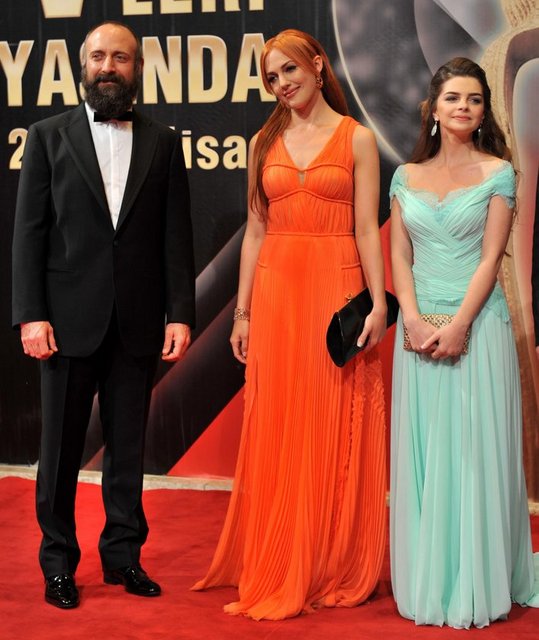 HALIT ERGENC - Pagina 32 40db02d951fe1369e0f03d0b68014977_k