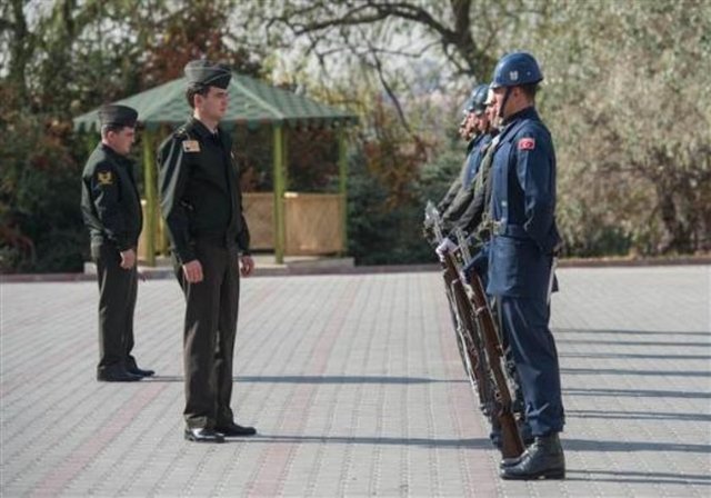 Anıtkabir'in 'heykel' askerleri