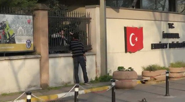 İstanbul Emniyet Müdürlüğü'ne silahlı saldırı