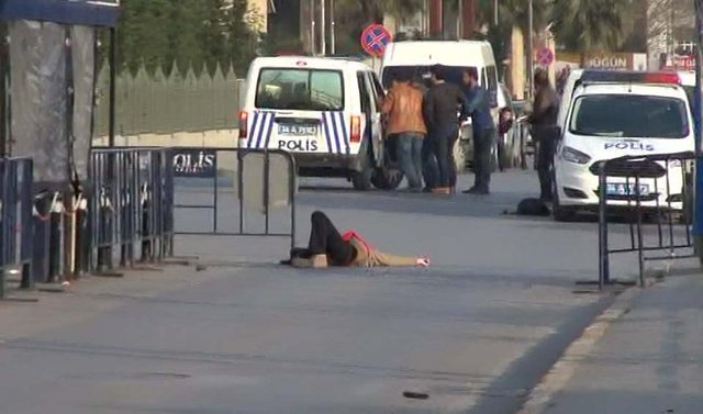İstanbul Emniyet Müdürlüğü'ne silahlı saldırı