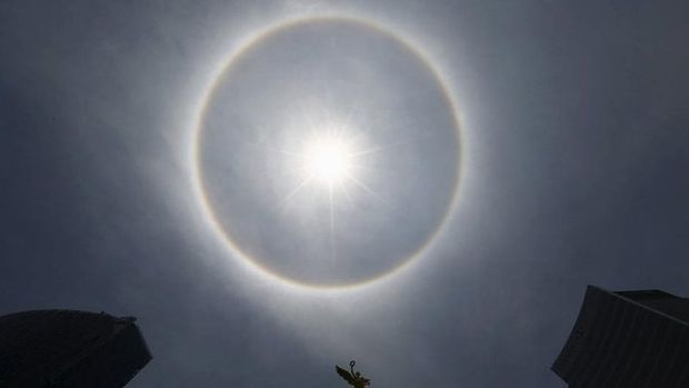 Gökyüzü görenleri şaşkına çevirdi