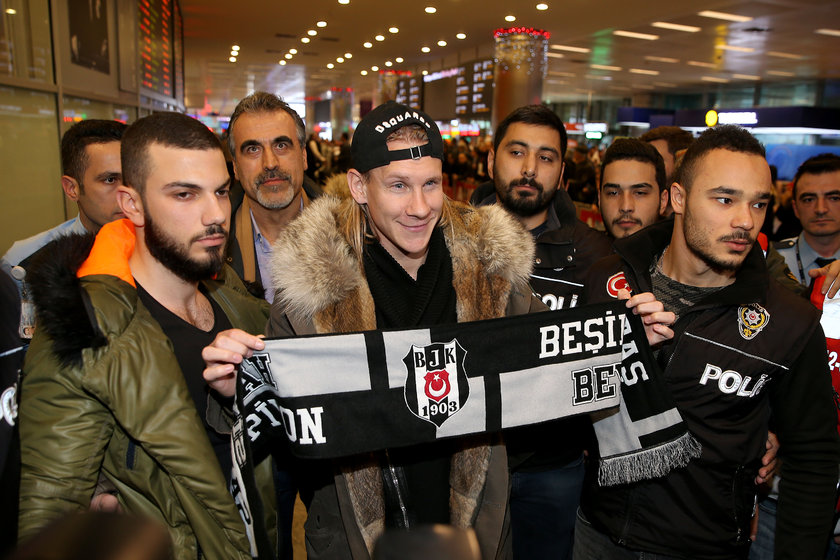 Beşiktaşın yeni transferi Vida İstanbula geldi 97
