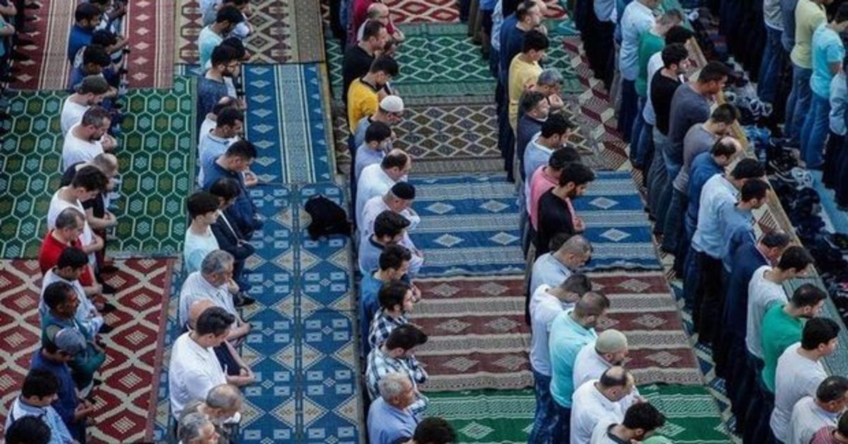 Hakkari bayram namazı saat kaçta ve ne zaman Diyanet ile 21 Nisan 2023