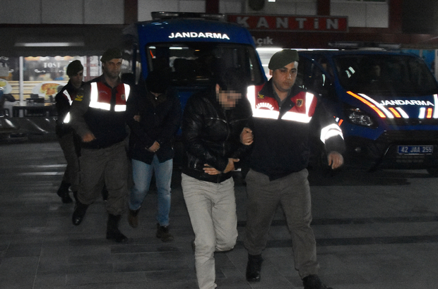 Konya merkezli 4 ildeki FETÖ operasyonunda 10 muvazzaf askere gözaltı
