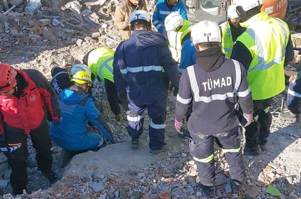 Madenciler Deprem B Lgesinde Hayat Kurtarmaya Devam Ediyor Ankara