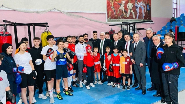 Ak Parti Erzurum Milletvekili Z Sporcular Ziyaret Etti Erzurum