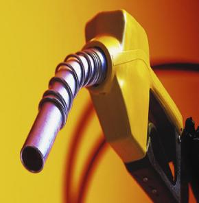 Petrol fiyatları yüzde 70 oranında geriledi