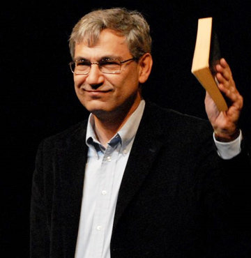 Independent Orhan Pamuk'u aday gösterdi