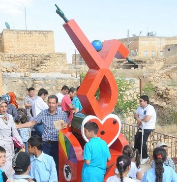 Mardin'de Michael Jackson için anıt dikildi 
