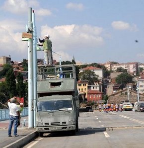 Eski Galata Köprüsü trafiğe açıldı | Gündem Haberleri