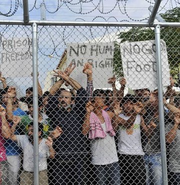Yunanistan'da göçmen ayaklanması