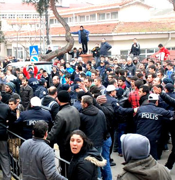 Sinop'ta BDP'li vekillere ikinci saldırı!