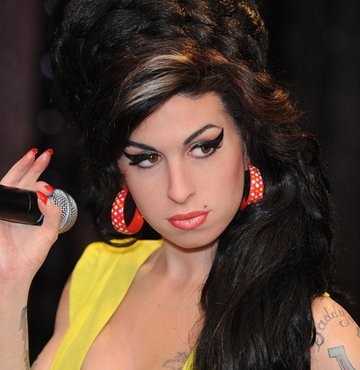 Amy Winehouse’un biyografisi yayınlandı