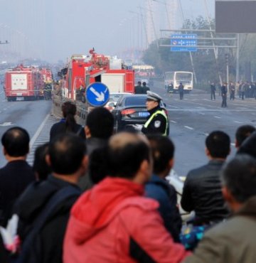Çin Komünist Partisi binası önünde patlama