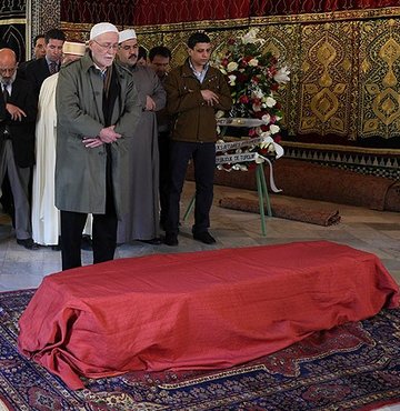 Fevziye Osmanoğlu'nun cenazesi toprağa verildi