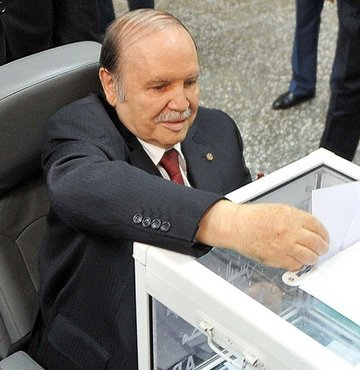 Abdulaziz Buteflika tekrar seçildi