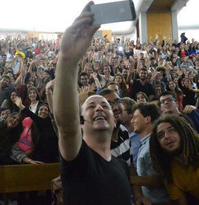 Tolga Çevik, Tolga Çevik ODTÜ, ODTÜ Entertalking, tolga çevik selfie