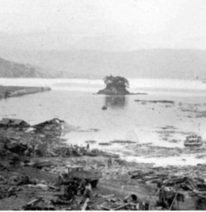 1896 yılında Japonya'da meydana gelen bir tsunami 22.000'den fazla kişinin ölümüne yol açarak Japon tarihine en ölümcül tsunami olarak geçti