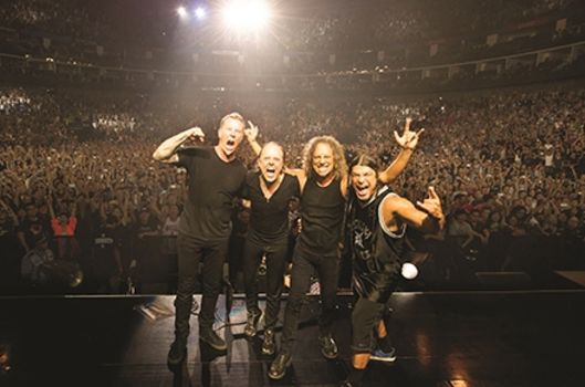 Metallica konserinde yuhaladılar!
