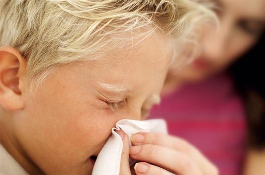 Okula başlayan alerjik çocuklara dikkat!