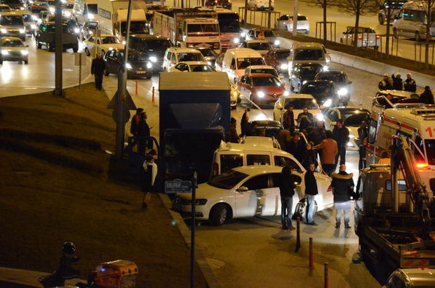 Ankara'da 13 araç birbirine girdi!