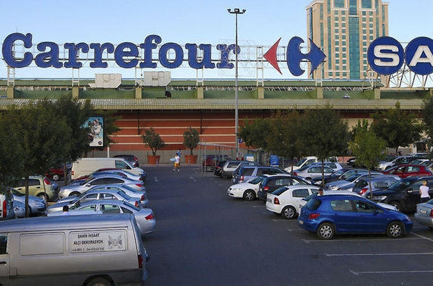 Carrefoursa o zincirin 26 marketini alıyor