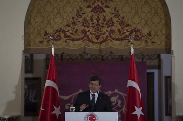 Başbakan Davutoğlu azınlıklar buluşmasında konuştu