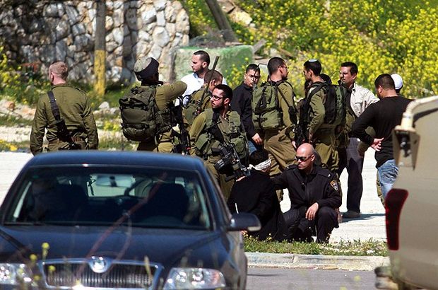 Filistinli polislere gözaltı