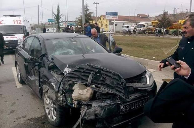 Belediye Başkanı Aşkın ve AK Parti'li Kavuncu kaza geçirdi