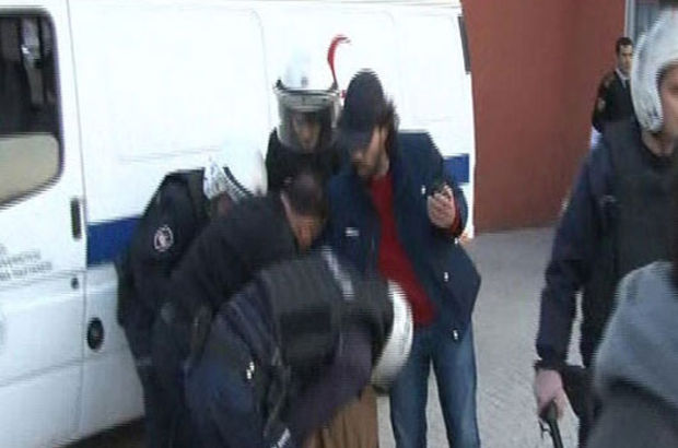 Marmara Üniversitesi'nde kavga: Yaralılar var