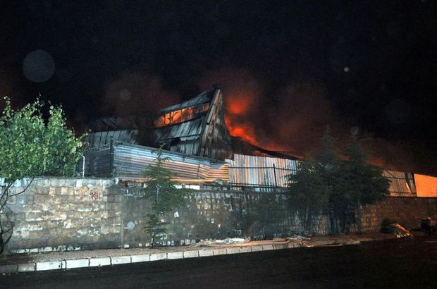 kumtel in fabrikasinda yangin cikti son dakika haberleri